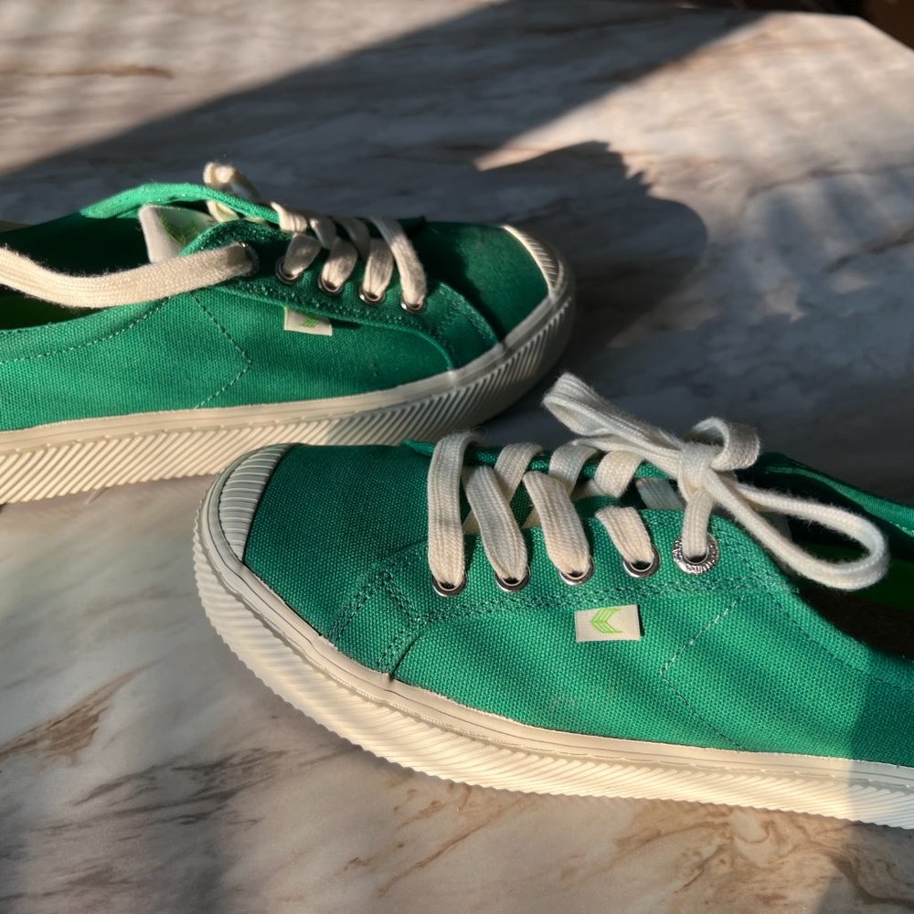 Cariuma Green Tennis Shoes - Picture 5 of 6